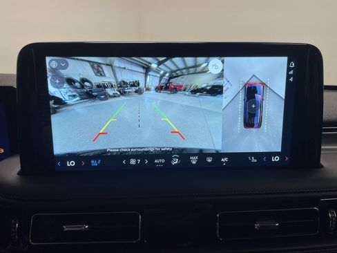 New 2025 Lincoln Aviator AWD w/ Equipment Group 101A image 12