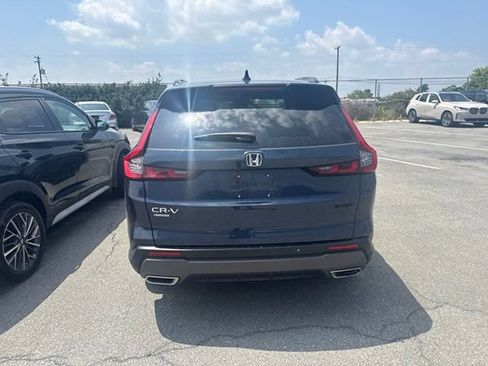 Used 2025 Honda CR-V Sport-L image 9