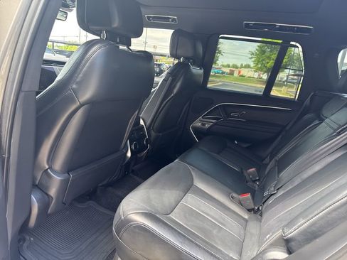 Used 2023 Land Rover Range Rover SE AWD/4WD image 10