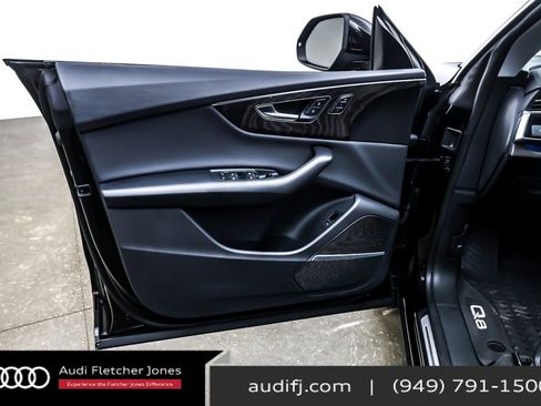 Used 2022 Audi Q8 Premium Plus image 21