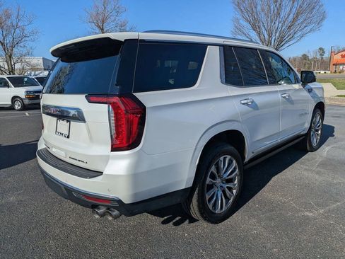 Used 2021 GMC Yukon Denali w/ Denali Premium Package image 8