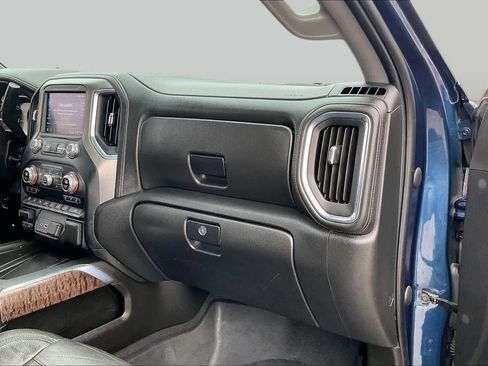 Used 2021 GMC Sierra 3500 Denali w/ Denali Ultimate Package AWD/4WD image 18