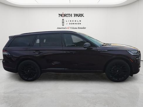 Used 2024 Lincoln Aviator Reserve w/ Jet Package RWD image 6