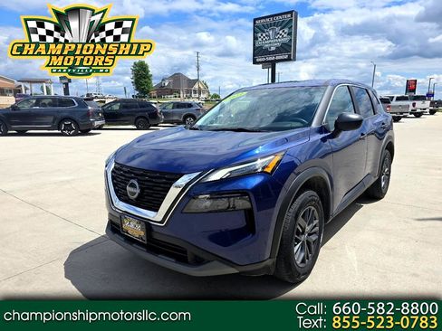Used 2023 Nissan Rogue S image 1
