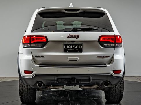 Used 2019 Jeep Grand Cherokee Trailhawk AWD/4WD image 6