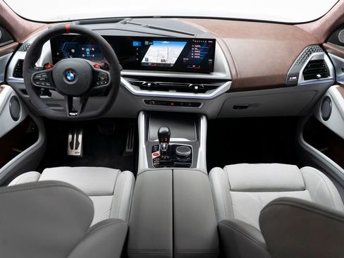 Used 2023 BMW XM AWD/4WD image 2