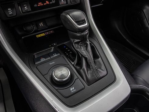 Used 2023 Toyota RAV4 XSE AWD/4WD image 28