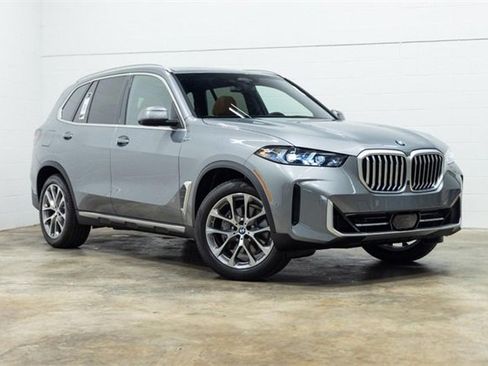Certified 2025 BMW X5 xDrive40i w/ Premium Package image 5