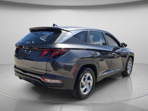 Certified 2024 Hyundai Tucson SE FWD image 8