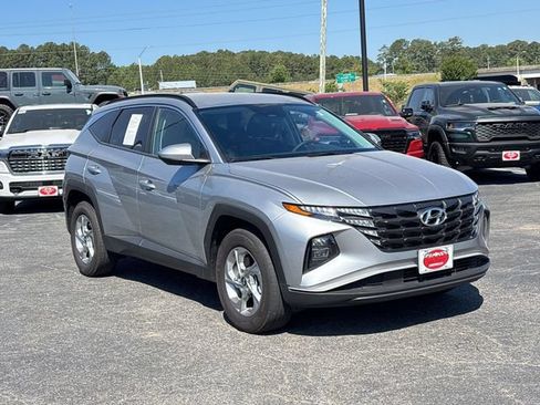 Used 2024 Hyundai Tucson SEL AWD/4WD image 2