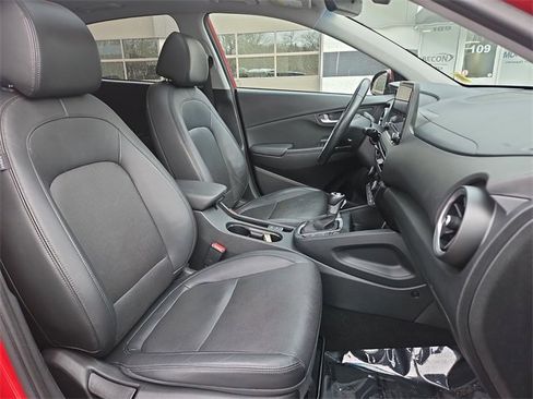 Used 2022 Hyundai Kona Limited image 27
