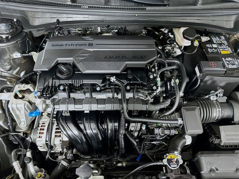 Used 2025 Kia K4 LXS image 33