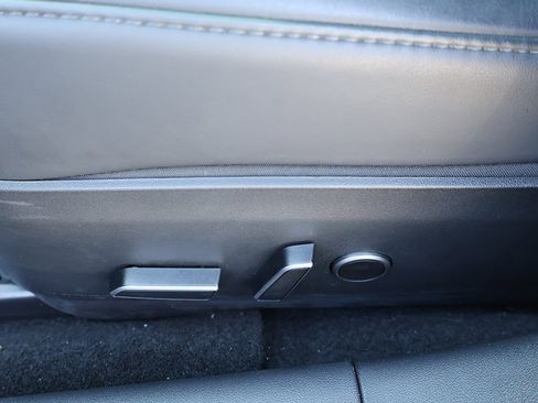 Used 2023 Tesla Model 3 Standard Range image 34