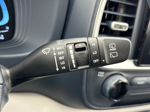 New 2026 Hyundai Venue SEL image 8