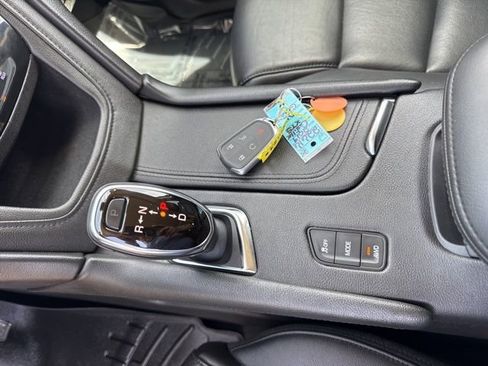 Used 2019 Cadillac XT5 Luxury AWD/4WD image 19