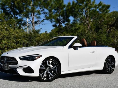 Used 2024 Mercedes-Benz CLE 300 4MATIC Cabriolet image 21