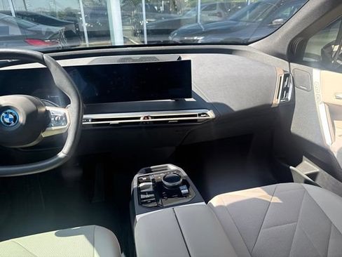 Used 2024 BMW iX xDrive50 w/ Sport Package AWD/4WD image 24