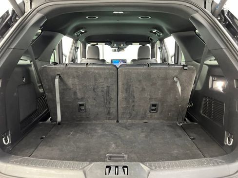 Used 2025 Ford Explorer ST-Line w/ ST-Line Street Pack image 35
