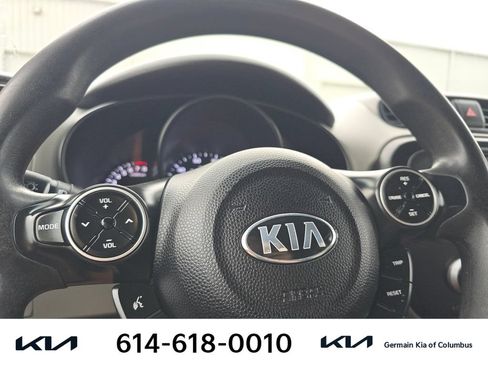 Used 2015 Kia Soul FWD image 21