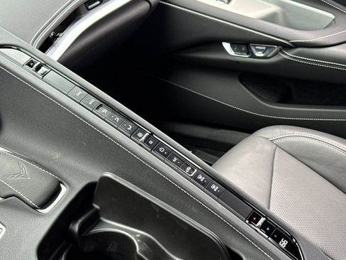 Used 2023 Chevrolet Corvette Stingray Coupe w/ 1LT image 17