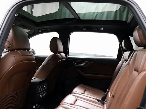 Used 2019 Audi Q7 3.0T Premium w/ Convenience Package image 14