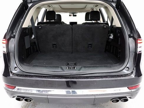Used 2021 Lincoln Aviator Reserve w/ Equipment Group 201A image 32