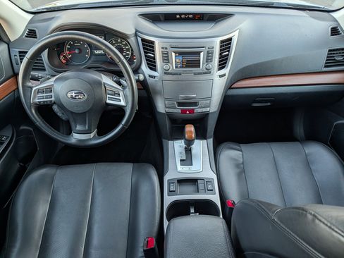 Used 2014 Subaru Outback 2.5i Limited w/ Moonroof Package image 10