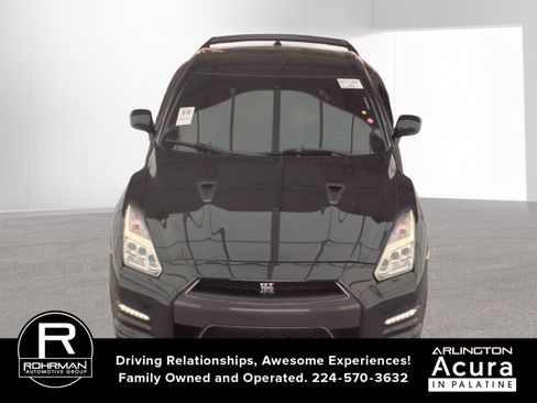 Used 2015 Nissan GT-R Black Edition AWD/4WD image 9