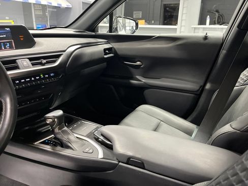 Used 2022 Lexus UX 250h w/ Premium Package AWD/4WD image 14