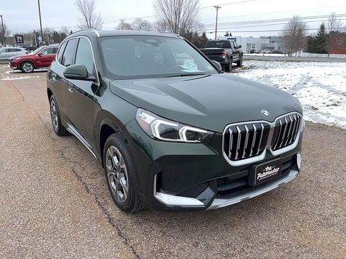 Used 2025 BMW X1 xDrive28i w/ Premium Package image 4