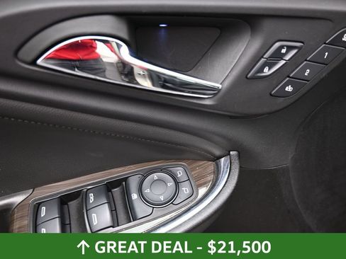 Used 2024 Chevrolet Malibu LT image 23