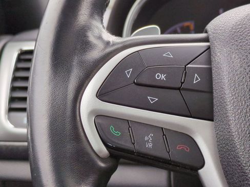 Used 2015 Jeep Grand Cherokee Altitude image 32