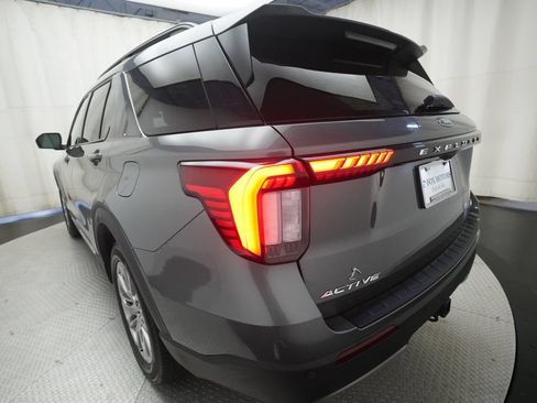 Used 2025 Ford Explorer Active w/ Active Comfort Package AWD/4WD image 36