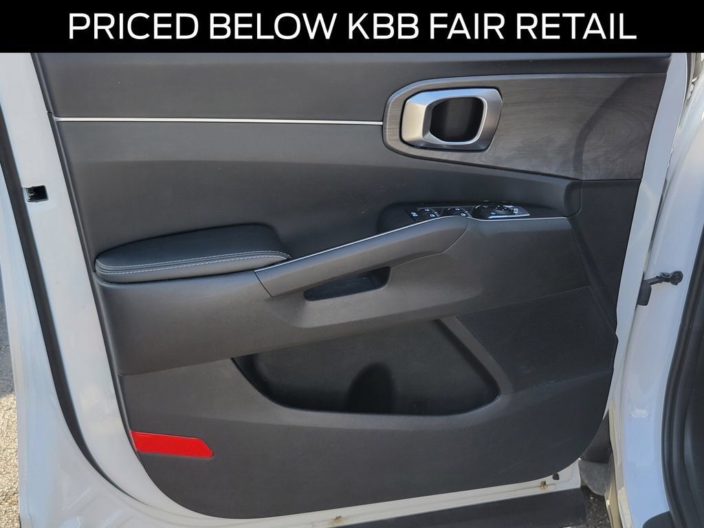 Used 2025 Kia Sorento X-Line EX AWD/4WD image 21