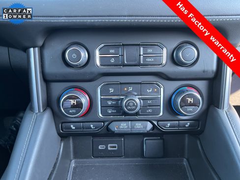 Used 2024 Chevrolet Suburban LT image 18