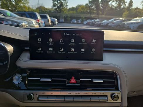 Used 2026 Genesis G70 2.5T image 16