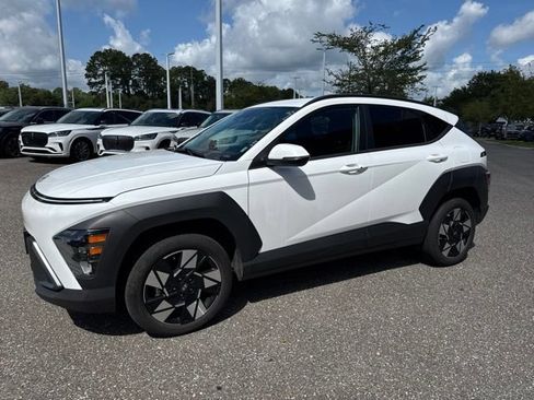 Certified 2024 Hyundai Kona SEL AWD/4WD image 13