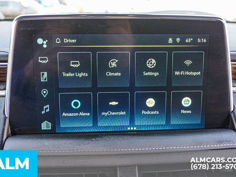 Used 2024 Chevrolet Suburban Premier RWD image 37