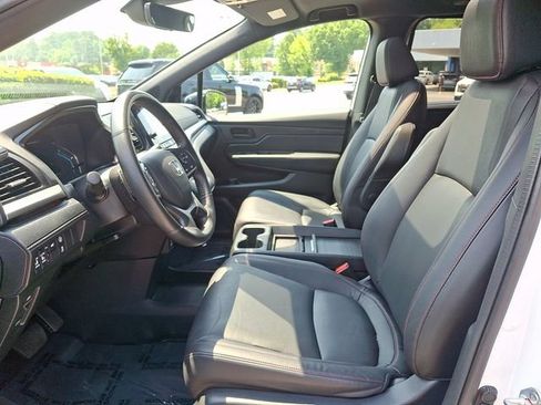 Used 2023 Honda Odyssey Sport image 15