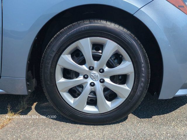 Used 2024 Toyota Corolla LE FWD image 12