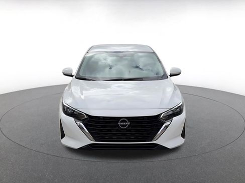 Used 2025 Nissan Sentra S image 4