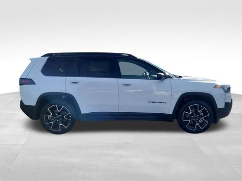 New 2026 Jeep Cherokee Overland image 4