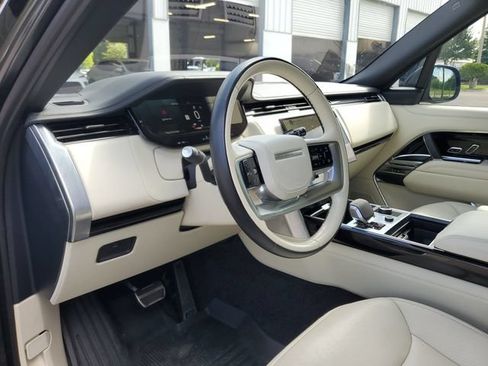 Used 2023 Land Rover Range Rover Long Wheelbase Autobiography AWD/4WD image 18