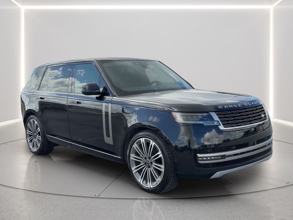 Used 2024 Land Rover Range Rover Long Wheelbase SE AWD/4WD image 3