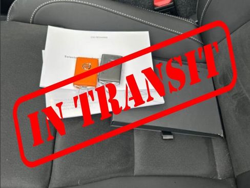 Used 2023 Volvo C40 P8 Recharge Plus w/ Climate Package image 6