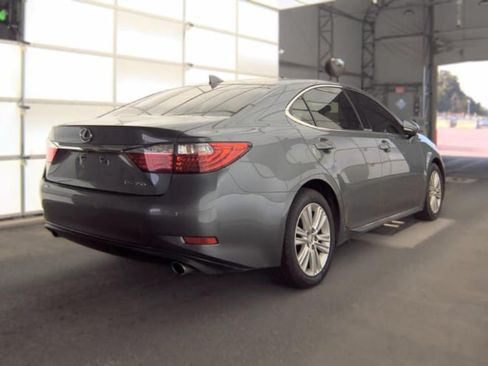 Used 2015 Lexus ES 350 w/ Premium Package FWD image 4