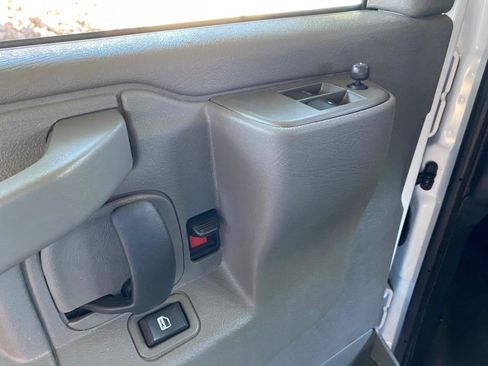 Used 2025 Chevrolet Express 2500 w/ Driver Convenience Package RWD image 17