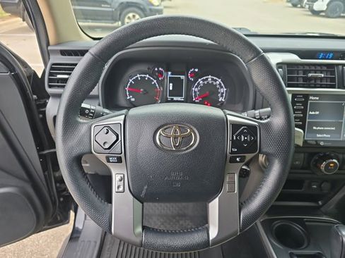 Certified 2022 Toyota 4Runner SR5 Premium image 15