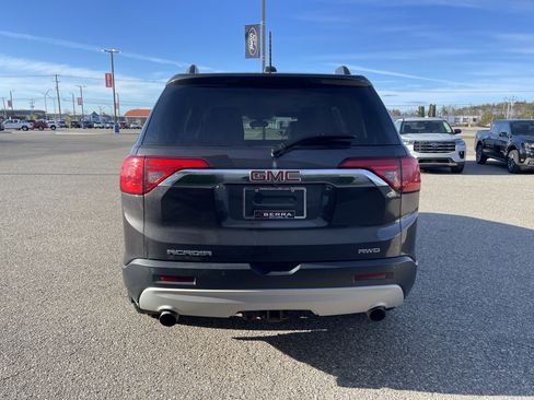 Used 2019 GMC Acadia SLT AWD/4WD image 4