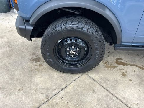 Certified 2023 Ford Bronco Black Diamond AWD/4WD image 30